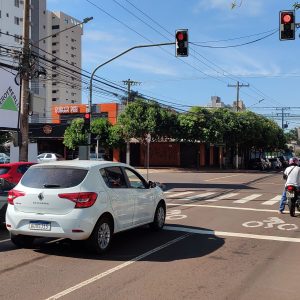 006 - Rua José Antônio / Rua Barão do Rio Branco - lava jato (próximo ao hotel Bahamas) 01 - esquina