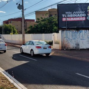 078 - Av. Zahran (próximo à Rua Bom Pastor) 01