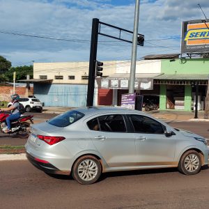 182 - Av. Júlio de Castilho / Av. Presidente Vargas - Centro/ Bairro
