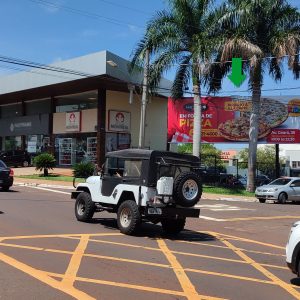 385 - Av. Arquiteto Rubens Gil de Camilo - em frente ao Hospital dos Olhos Bairro/ Centro
